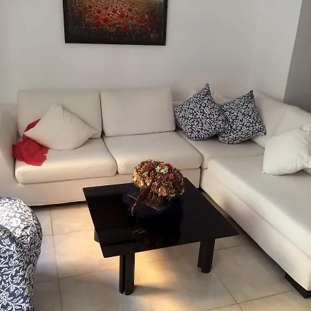 Geo House By The Beach 1 *