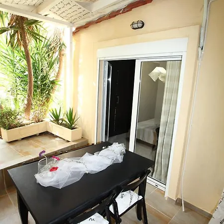 Geo House By The Beach 1 Apartmán *